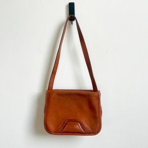Vintage cognac color shoulder bag